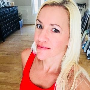 Meet your Posher, Sharon